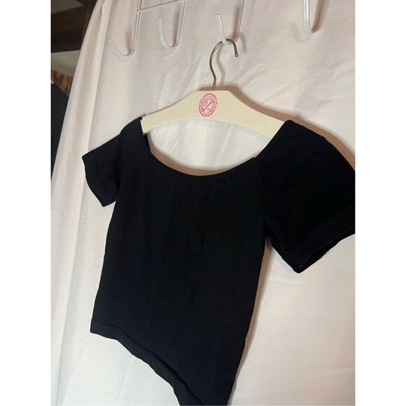Jessica Simpson Black Crop Top V-Neck Woman’s Size Medium - Picture 6 of 6